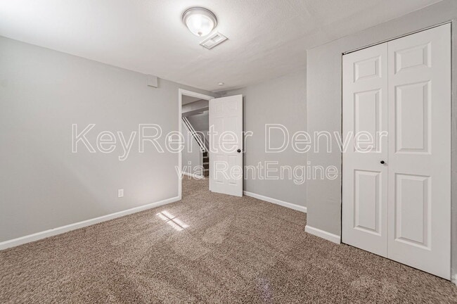 Building Photo - 10300 W 107th Ct