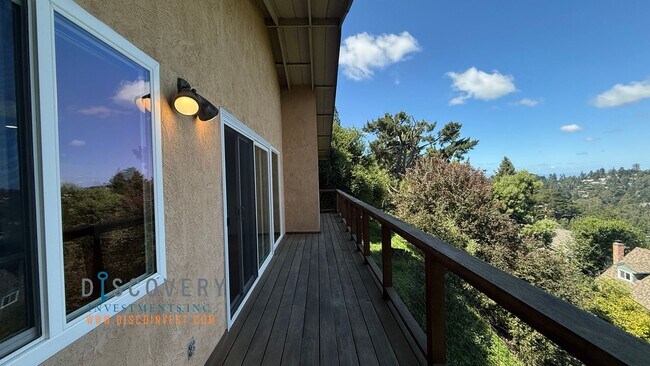 Building Photo - Mid-Century Modern 3 Bedroom Home in Montclair