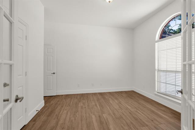 Building Photo - 3217 Hidden Springs Dr
