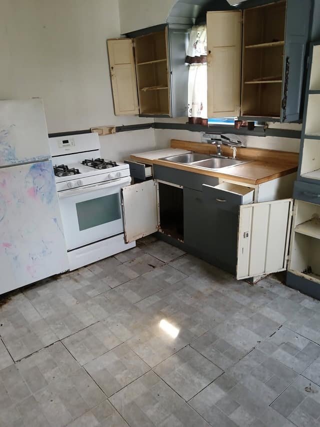 Building Photo - 4931 Plover Ave