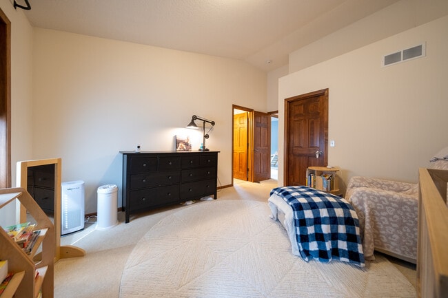 Building Photo - 4750 Merrimac Ct N