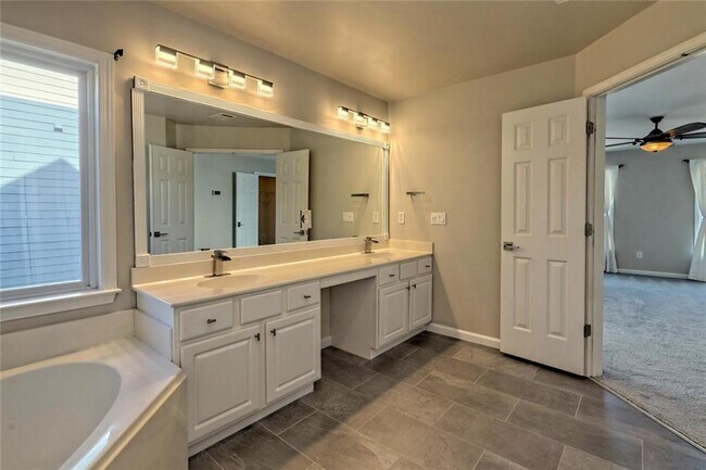 Building Photo - 5145 Fieldgate Ridge Dr