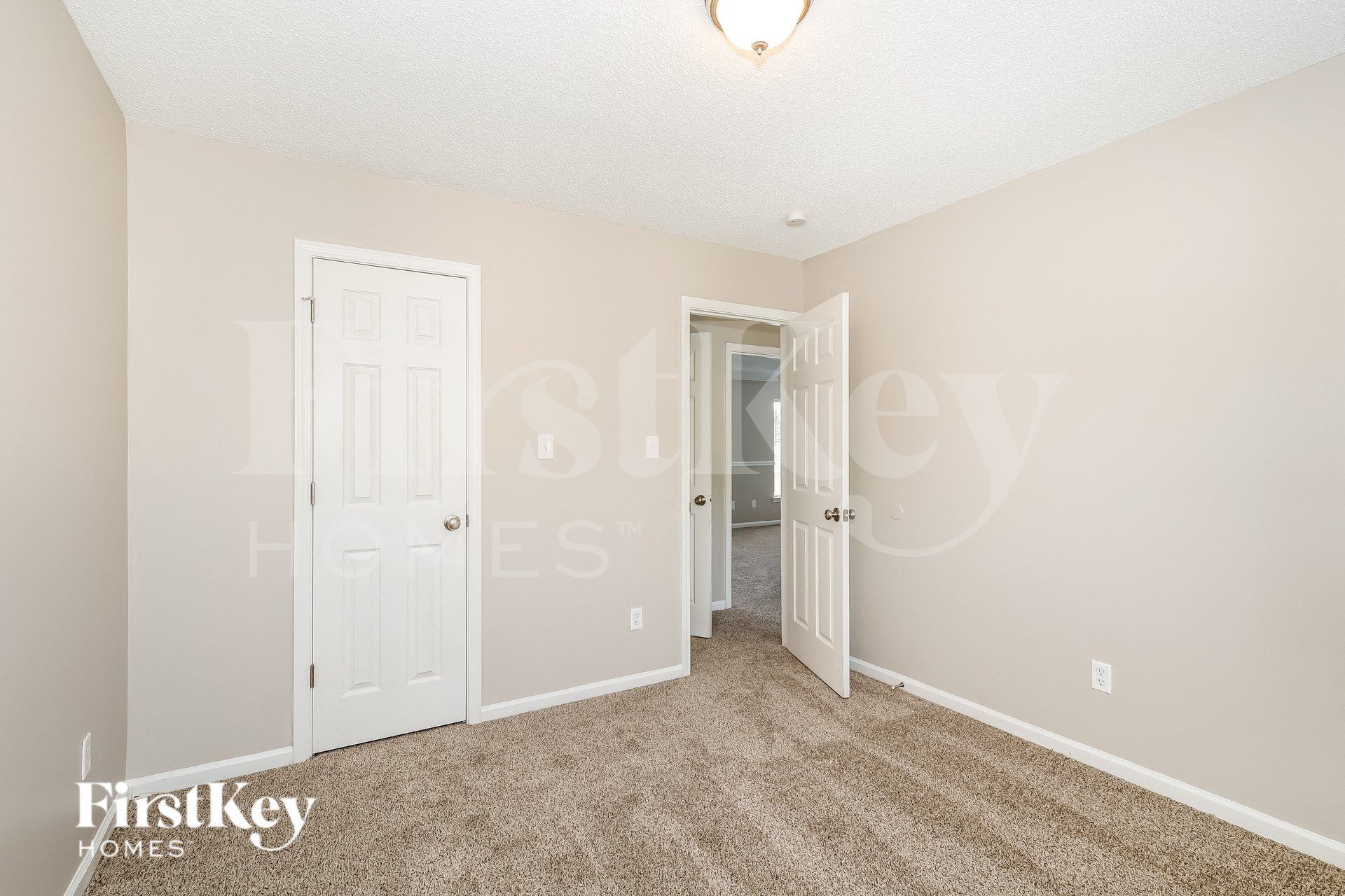 Building Photo - 6009 Amber Ct