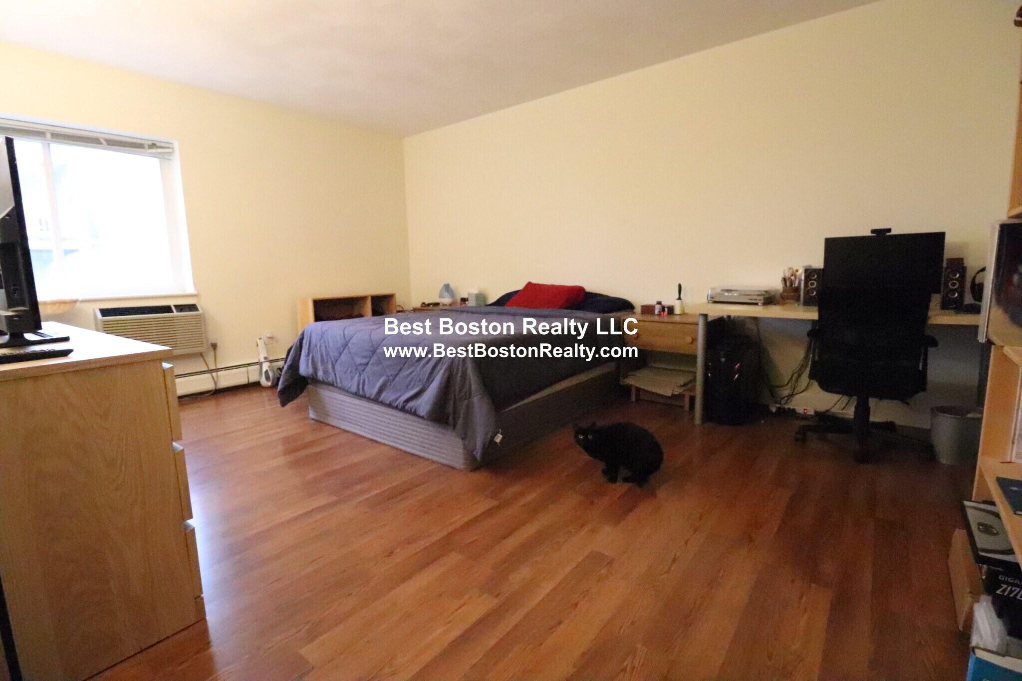 Building Photo - 50 Craigie St