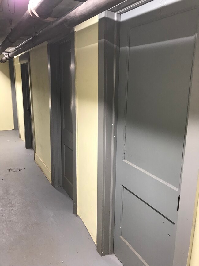 Storage rooms - 1820 Jefferson St