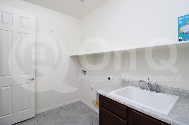Building Photo - 16090 W Shaw Butte Dr