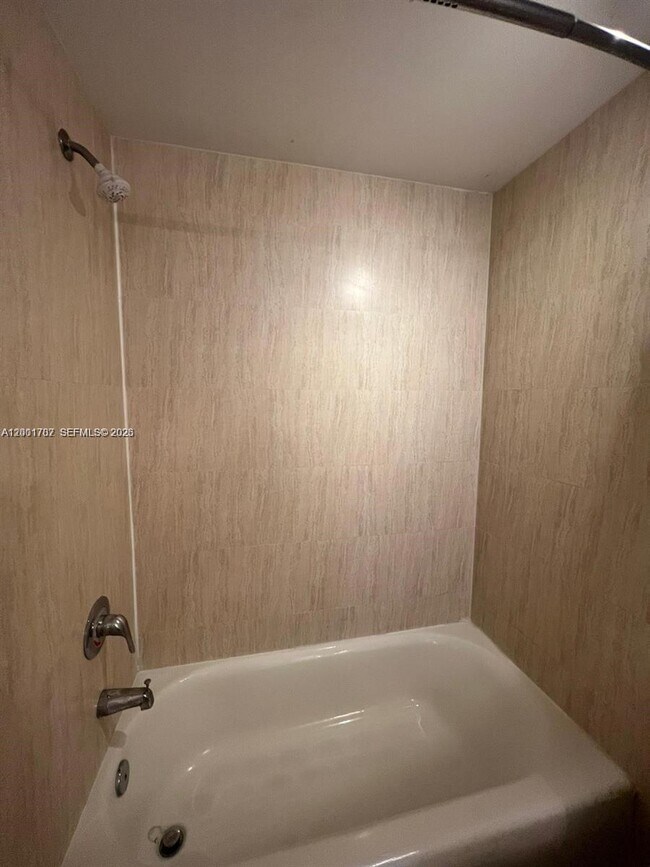 Building Photo - 2425 SW 27th Ave