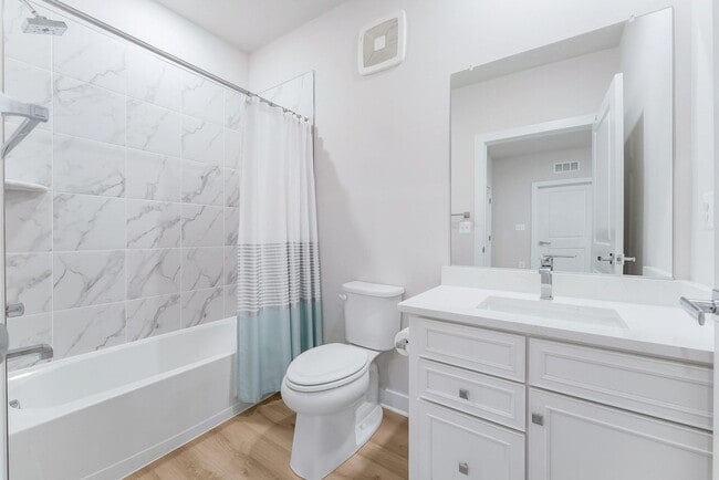 Building Photo - 12875 Mosaic Pk Wy