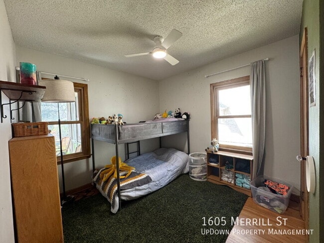 Building Photo - 1605 Merrill St