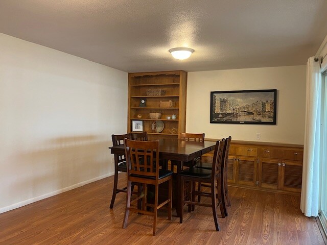 Building Photo - 3127 Harlow Rd