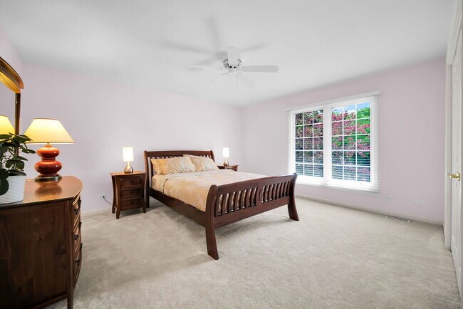 Building Photo - 36W244 Fieldcrest Dr
