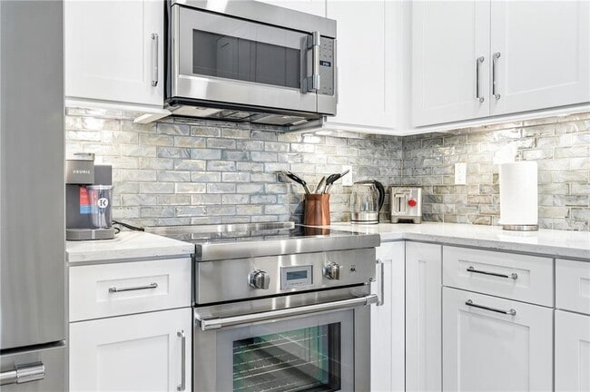 Building Photo - 1234 15th St