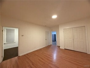 Building Photo - 1208 City St