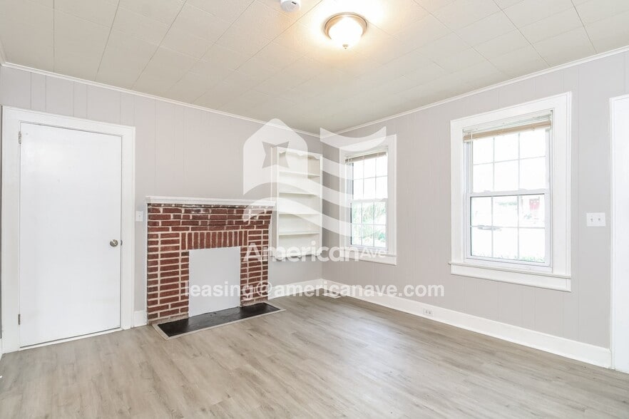 Building Photo - 407 Pineneedle Rd
