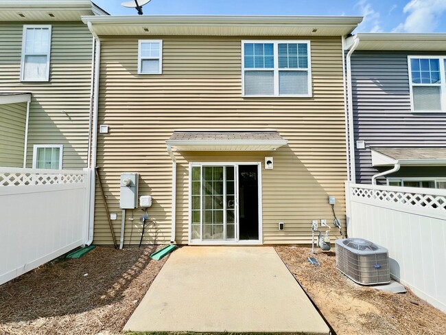 Building Photo - 7111 Adare Mews Rd
