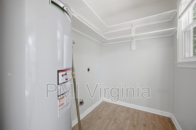 Building Photo - 901 Vincent Ct