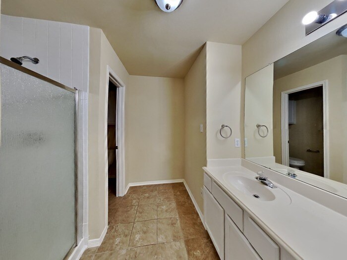 Building Photo - 25622 Oakridge Forest Ln