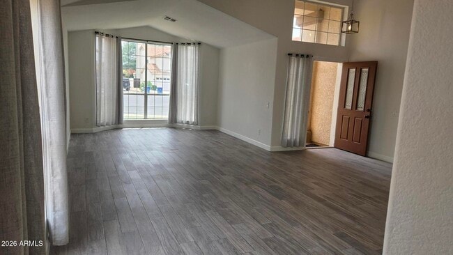 Building Photo - 1740 W Laredo St