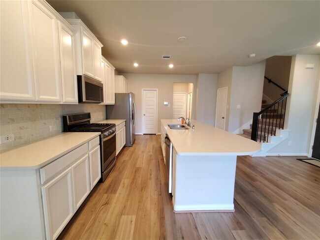Building Photo - 1526 Beach Oak Dr