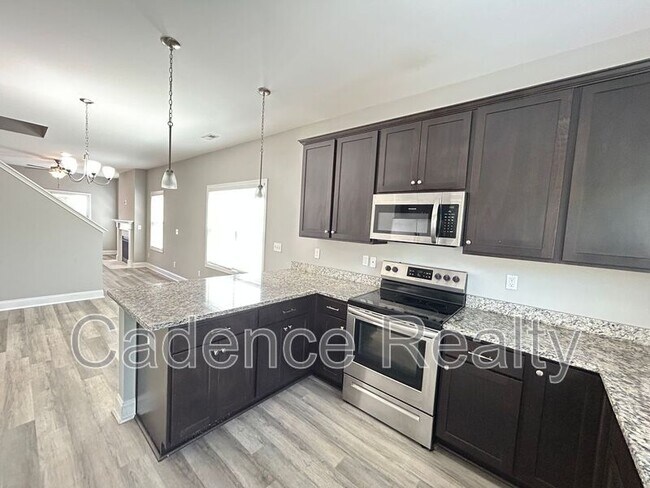 Building Photo - 1543 Grey Cliff Run