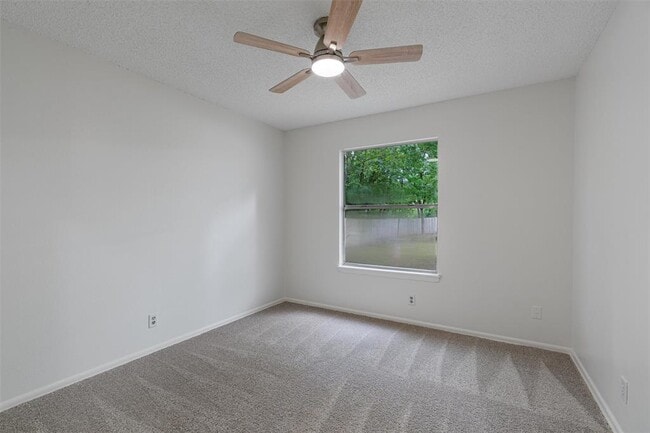 Building Photo - 2616 Audubon Pl