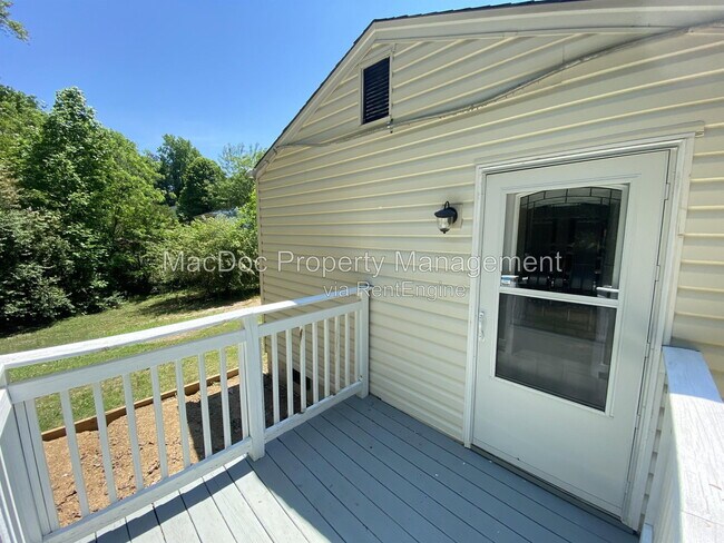 Building Photo - 16623 Braswell St
