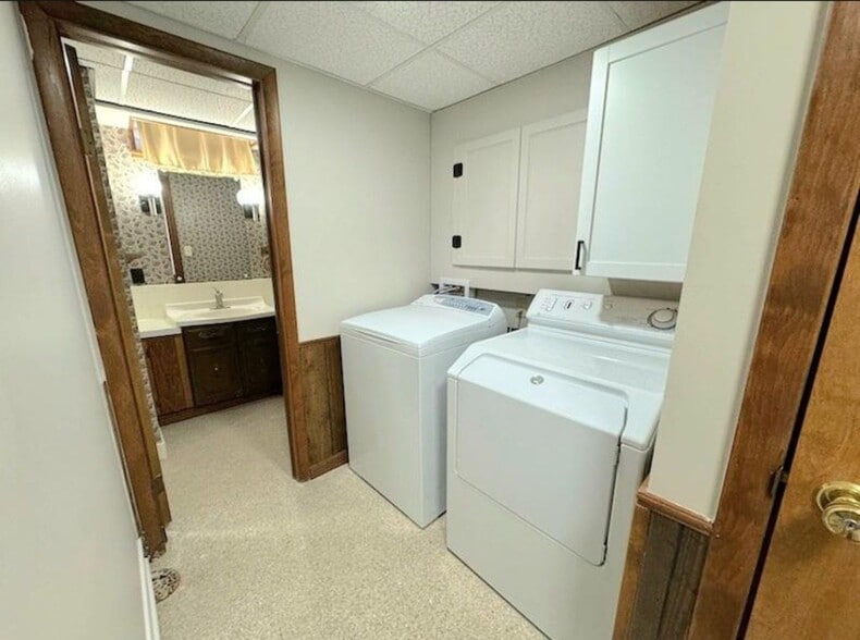 Building Photo - 1911 Glendale Rd