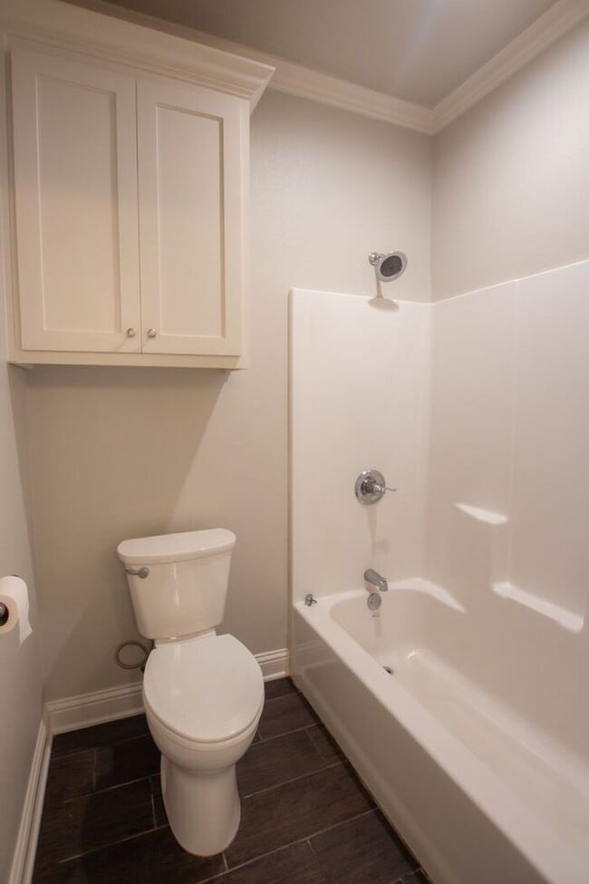Building Photo - Available Now! Stunning 3 Bedroom 2 Bath Home in Whitehouse!
