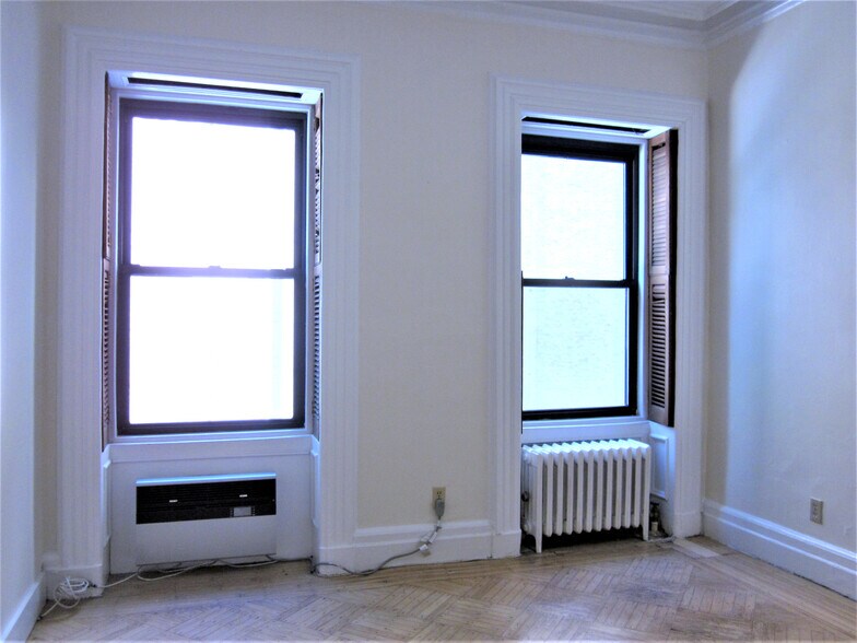 Bedroom 3 - 127 West 56th Street