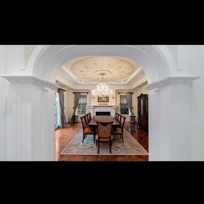 Building Photo - NO MIN CREDIT SCORE REQUIRED, BK OKAY, PAST EVICTION OKAY!, BACKGROUND FRIENDLY. Apply at "The Re...