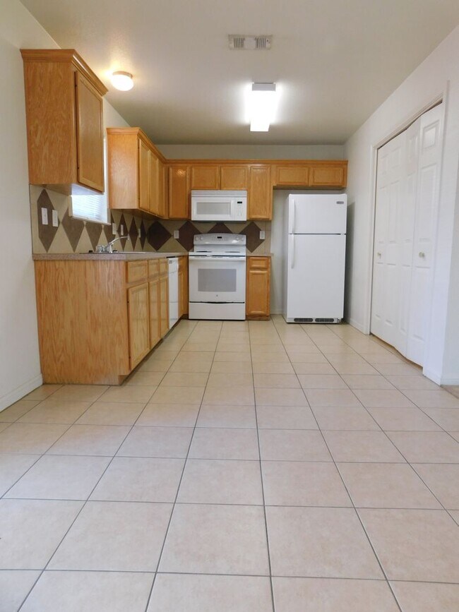 Building Photo - 317 Jeff Gordon Dr