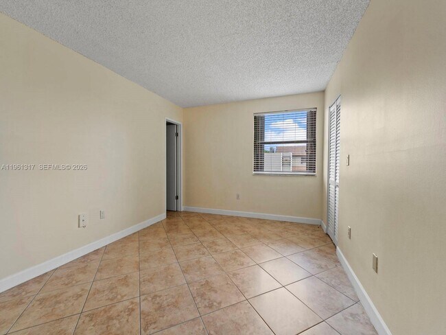 Building Photo - 10020 NW 9th St Cir