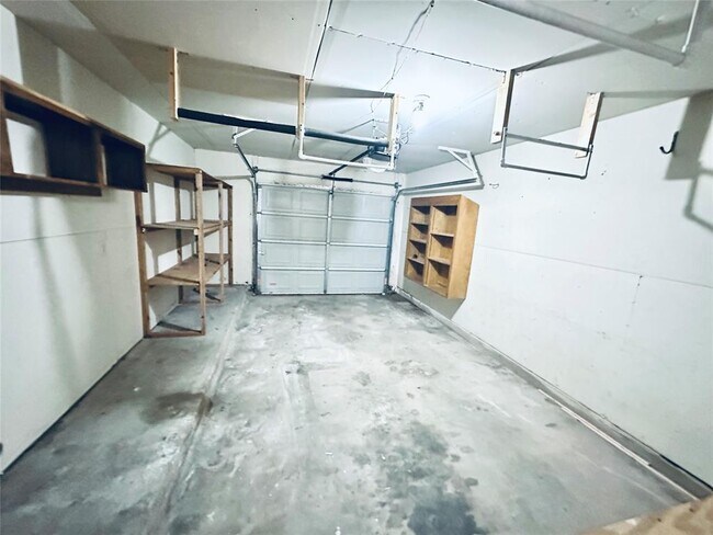 Building Photo - 379 Fantail Loop