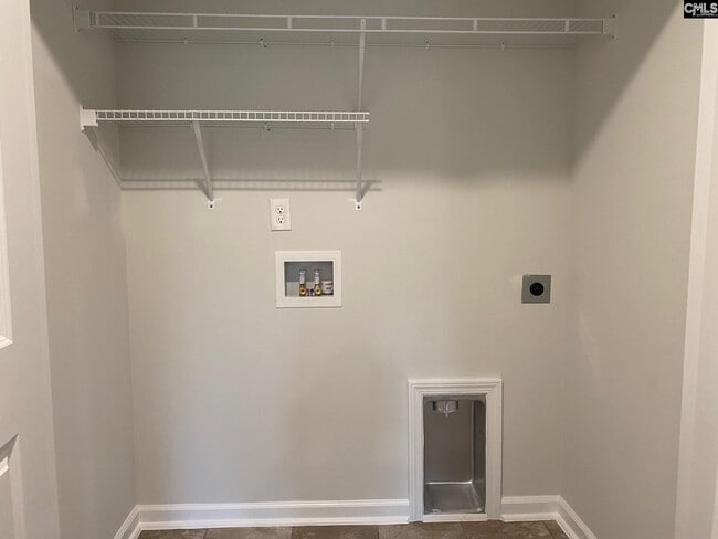 Building Photo - 520 Cricket Chirp Ln