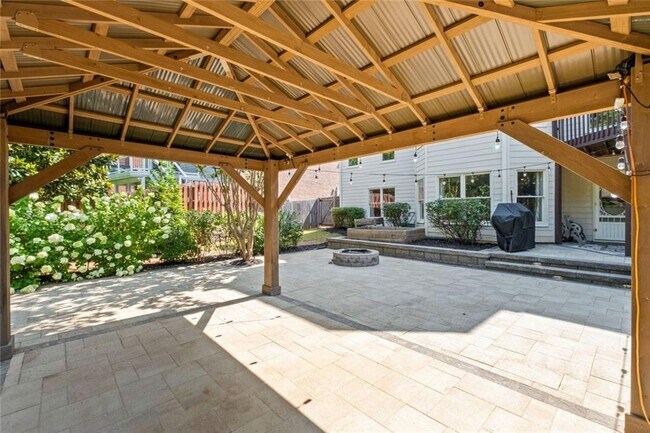 Building Photo - 12857 Waterside Dr