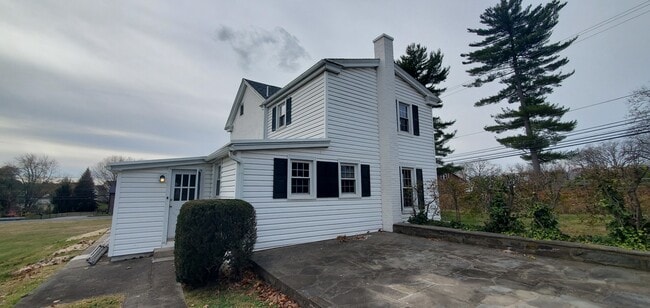 Building Photo - 159 Limerick Center Rd