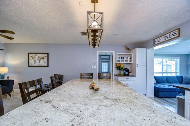 Building Photo - 5635 24th Ave N