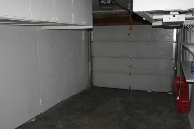 Building Photo - 4831 Field Ct