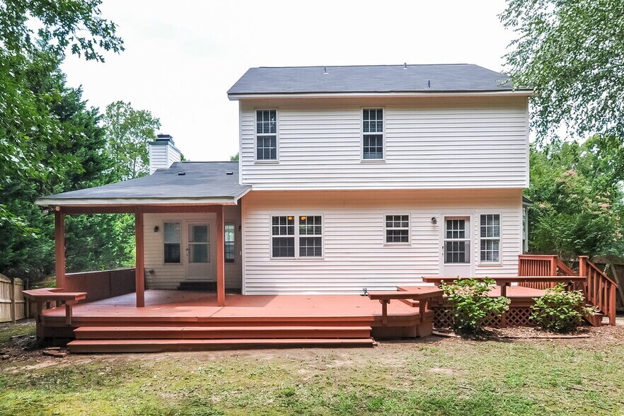 Building Photo - 125 Biltmore Dr