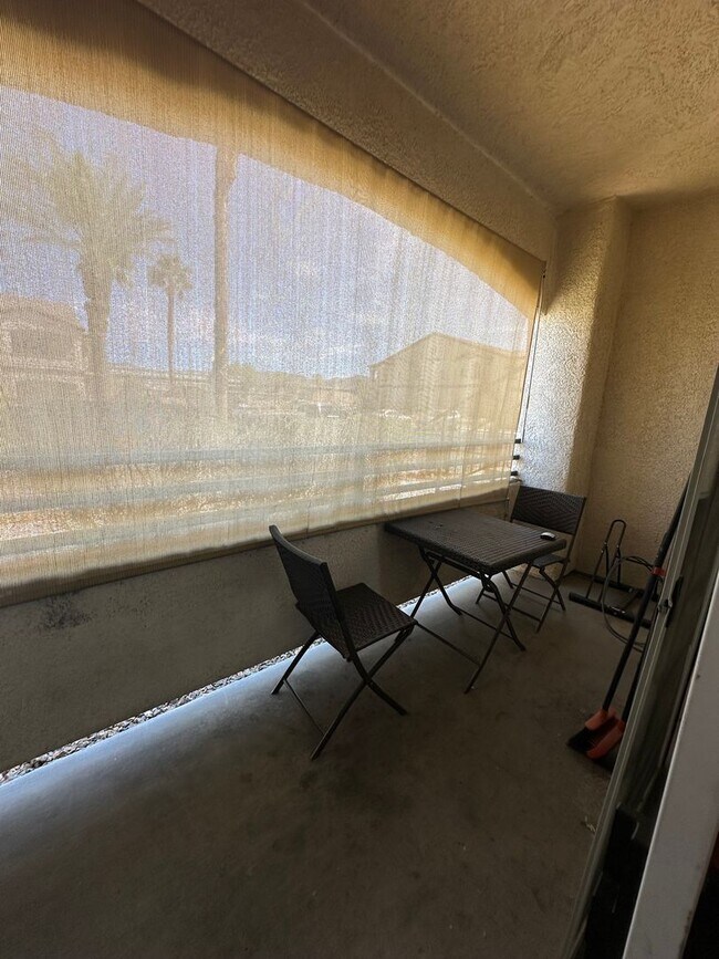 Building Photo - 2 bedroom Partially furnished Condo