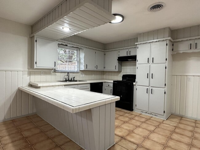 Building Photo - 3607 56th St