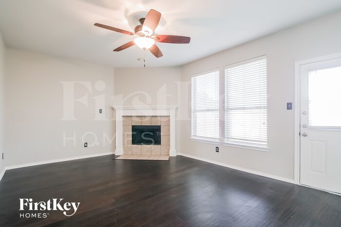 Building Photo - 6605 Sandgate Dr