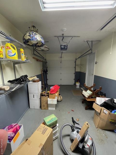 Building Photo - 183 Long Hill Dr