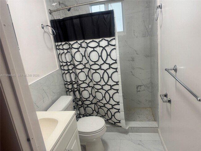 Building Photo - 1261 NE 209th Terrace