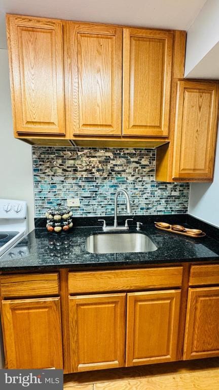 Building Photo - 1111 Dennis Ave