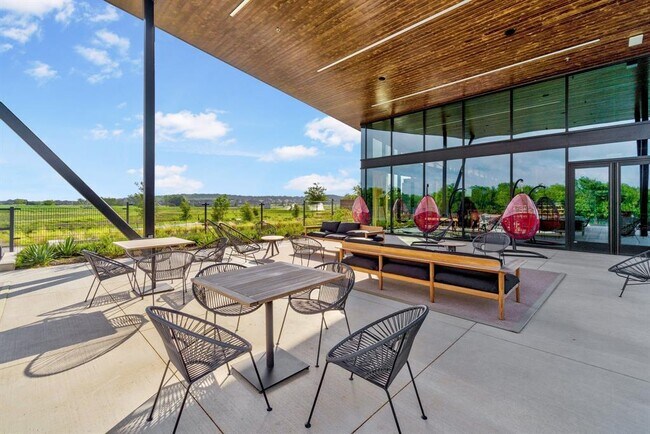 Building Photo - 8522 Leroi Dr