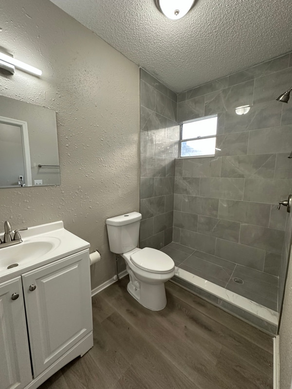 Building Photo - 2208 W Woodlawn Ave