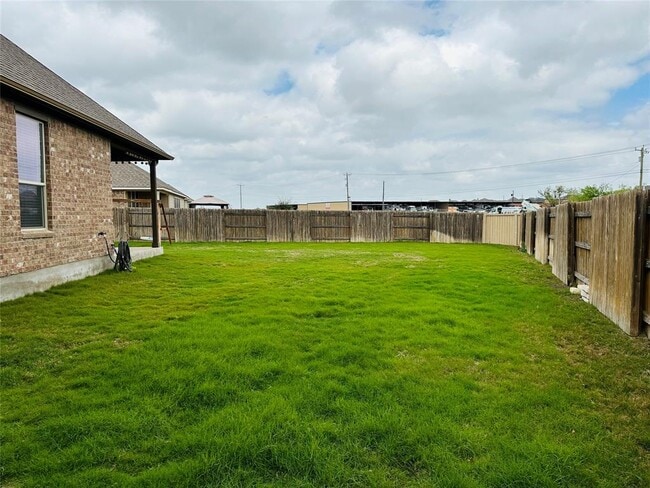 Building Photo - 3308 De Torres Cir