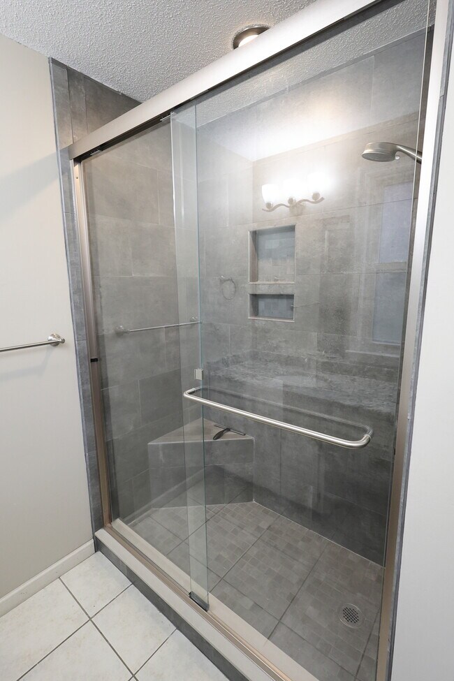 Building Photo - 313 Palomino Path