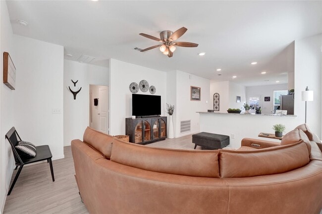 Building Photo - 23823 Escardilla Dr